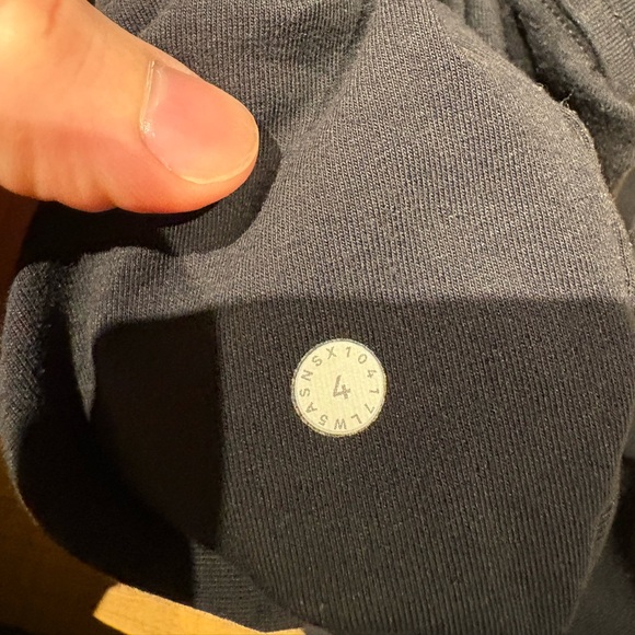 Lululemon Twisted & Tucked Pant 25" Black Size 4 - Picture 6 of 9